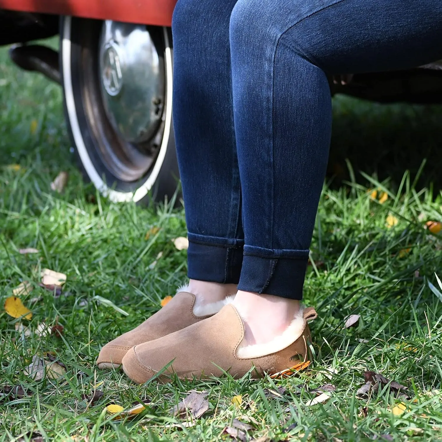 Acorn Womens Ewe Sheepskin Loafer with Cloud Cushion Comfort Slipper