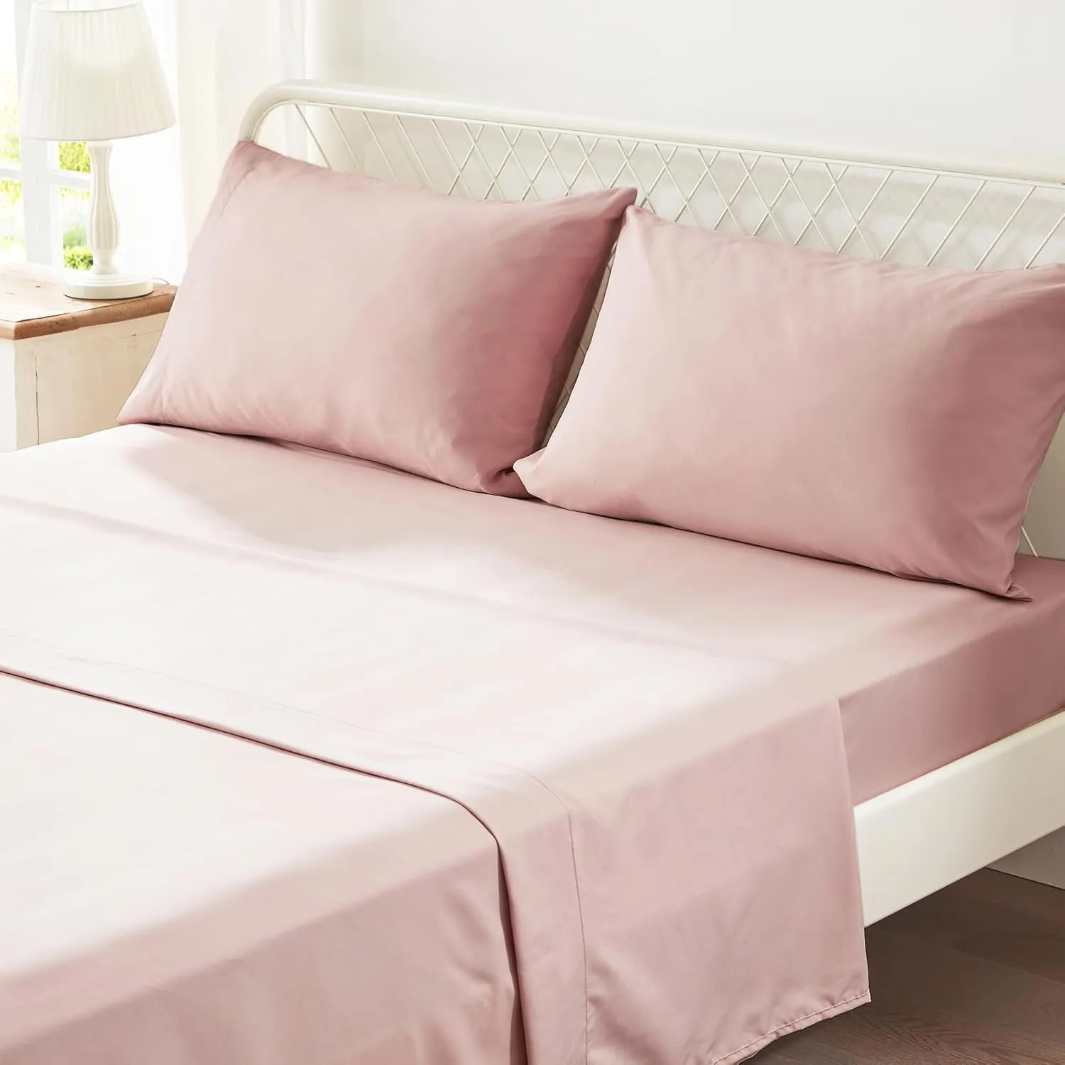 Anluoer Queen Comforter Set 7 Piece, Pink Bed in a Bag with Sheets, All Season Ruffle Shabby Chic Bedding Sets with 1 Comforter, 2 Pillow Shams, 2 Pillowcases, 1 Flat Sheet, 1 Fitted Sheet