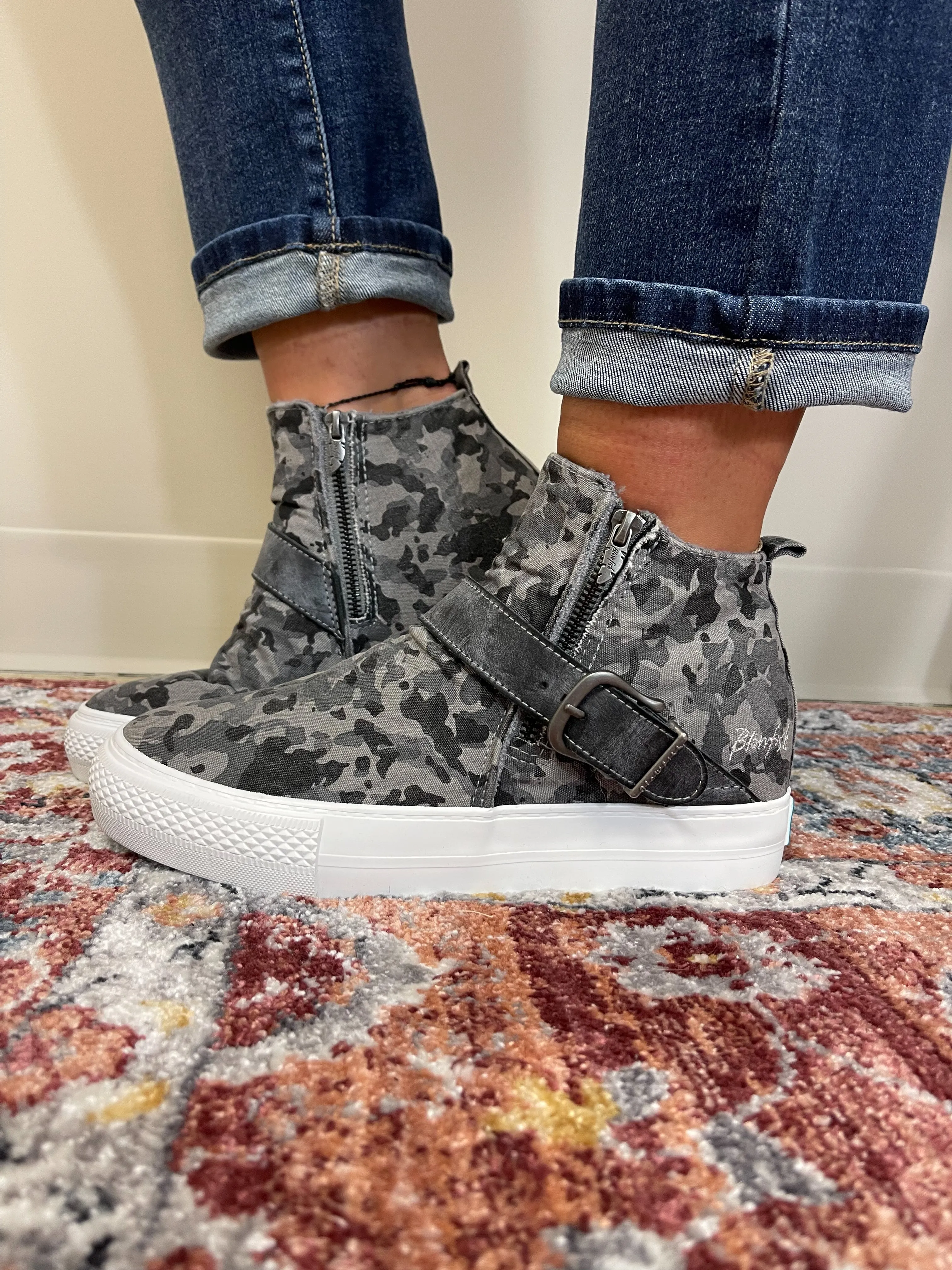 Blowfish Mojave Sneaker in Dark Gray Peppercorn Camo