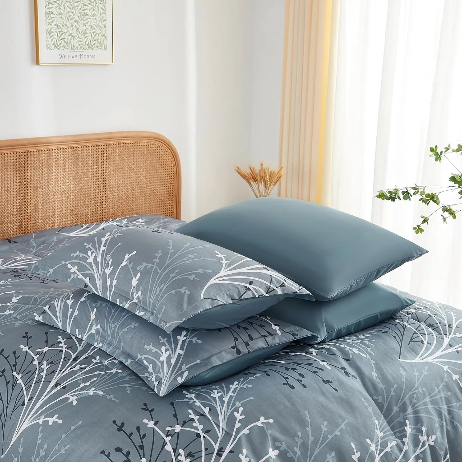 Branch Comforter Set Queen Blue Floral Bed in a Bag - 7 Piece Branch Leaves Microfiber Botanical Bedding Set for All Season (1 Comforter, 2 Pillow Shams, 2 Pillowcases, 1 Flat Sheet, 1 Fitted Sheet)