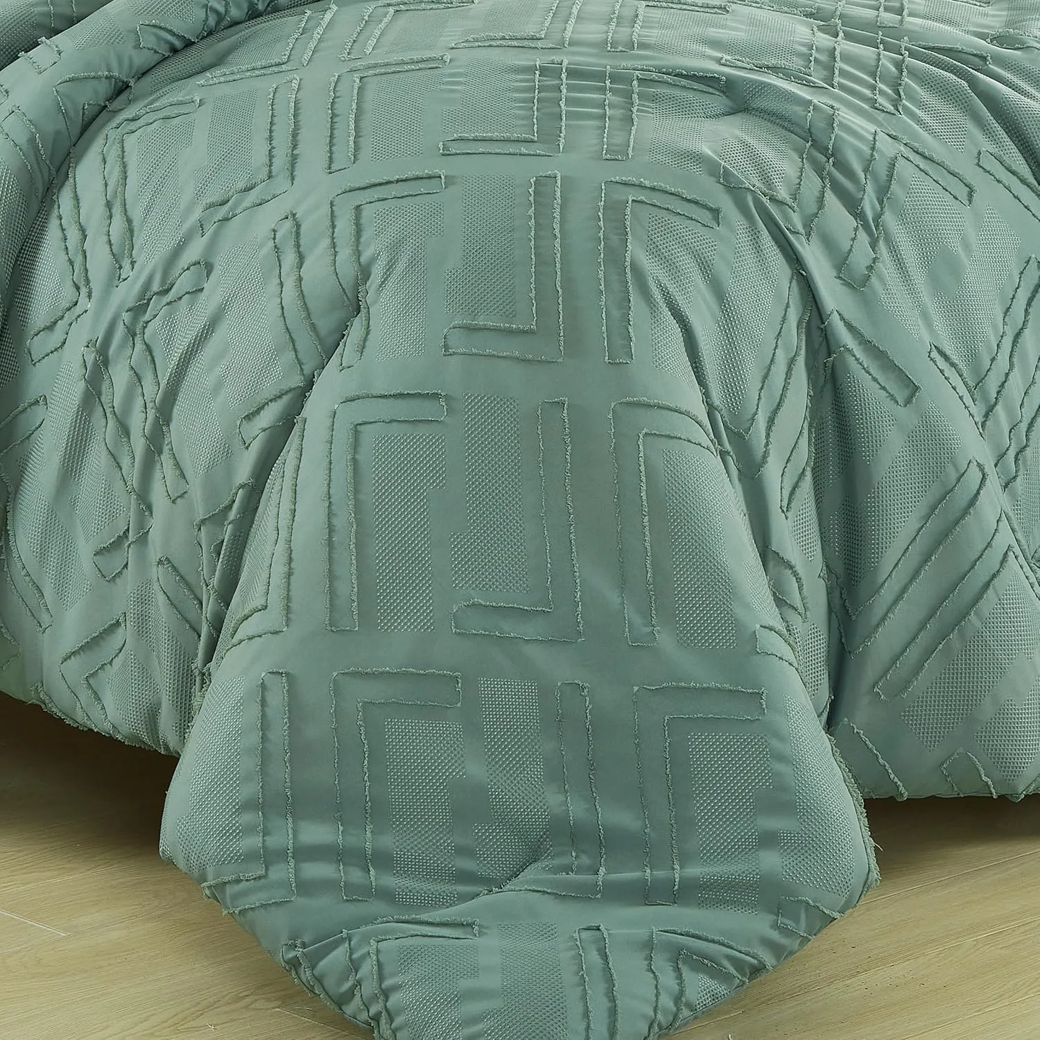 Chezmoi Collection Denise Green Clip Jacquard Geometric 7-Piece Bed in a Bag Comforter Set, Queen - Striped Pattern Waffle Textured Bedding with Sheets Set