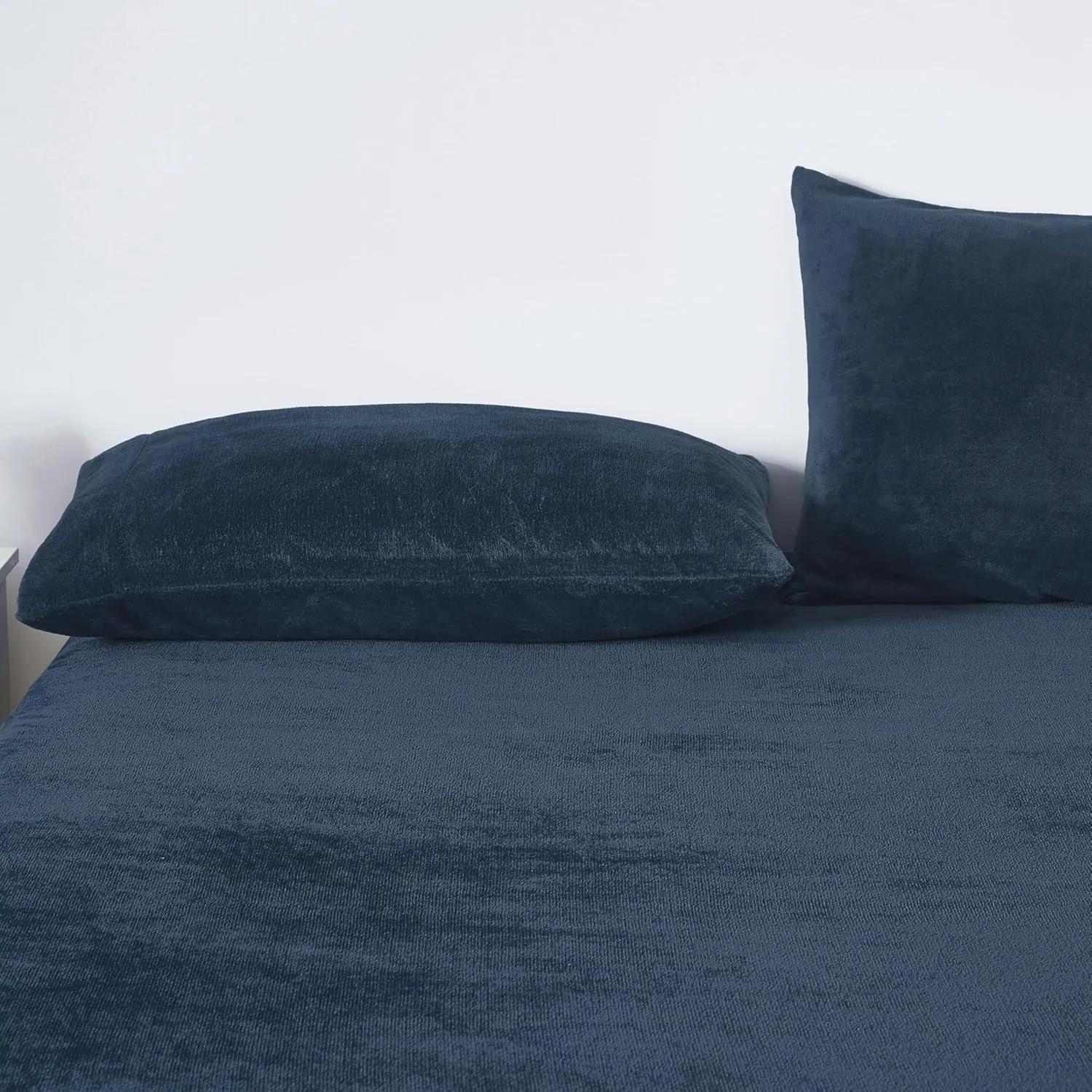 Chezmoi Collection Extra Soft Fleece Sheet Set California King, Microplush Non-Pilling Velvety Bed Sheet, Deep Pocket - Lightweight All Season Warmth, California King, Navy Blue