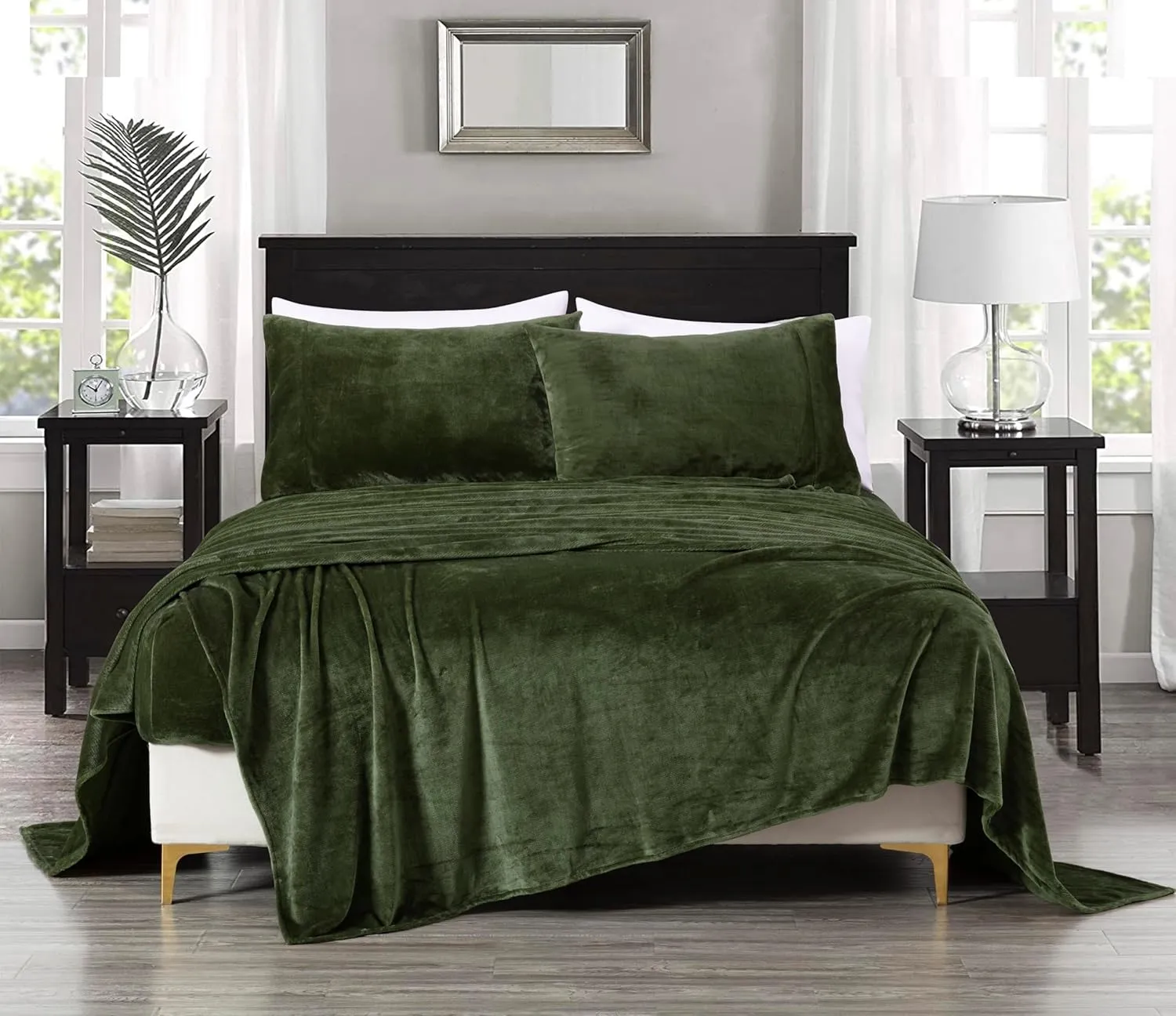 Chezmoi Collection Extra Soft Fleece Sheet Set Queen, Microplush Non-Pilling Velvety Bed Sheet, Deep Pocket - Lightweight All Season Warmth, Queen, Olive Green