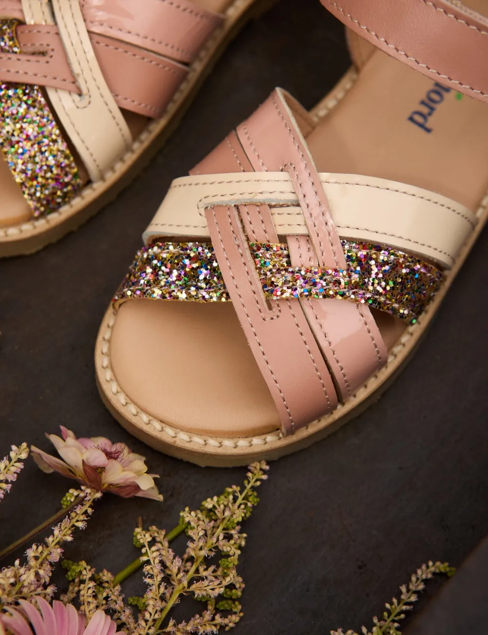 Evy Sandal - Color Block Unicorn