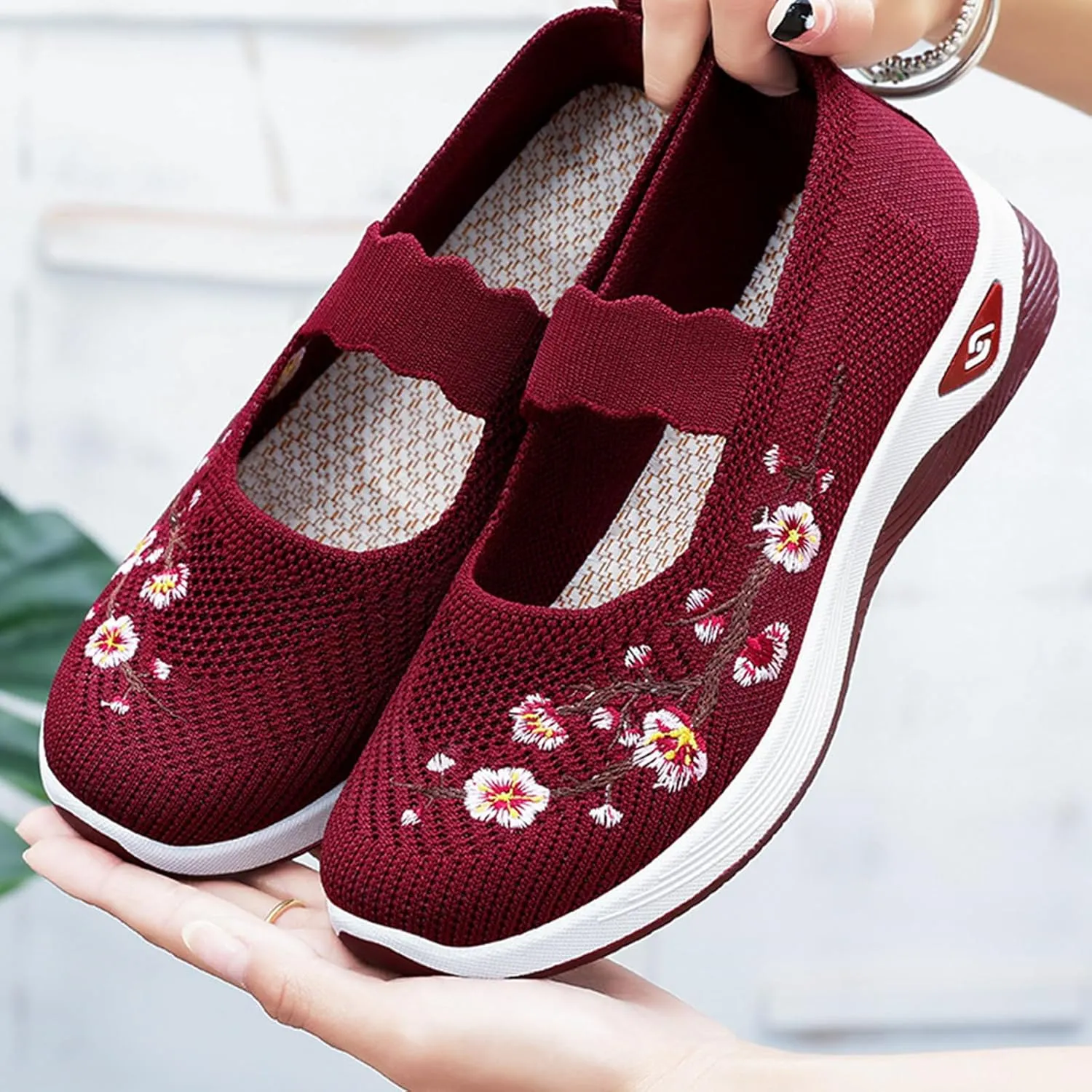Flower Embroidered Slip On Knitting Flat Loafers for Women Comfortable Soft Sole Tennis Shoes Breathable Mesh Comfy Platform Non Slip Walking Sneakers
