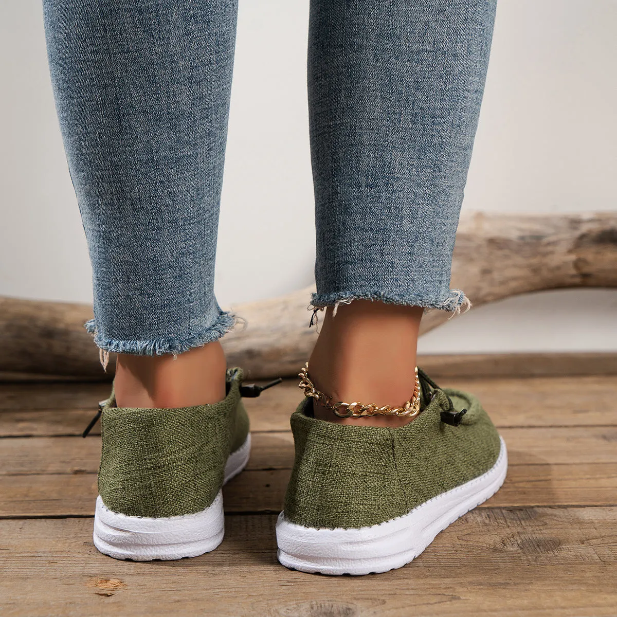 Large Size Canvas Shoes Women's European And American Style Light Buckle