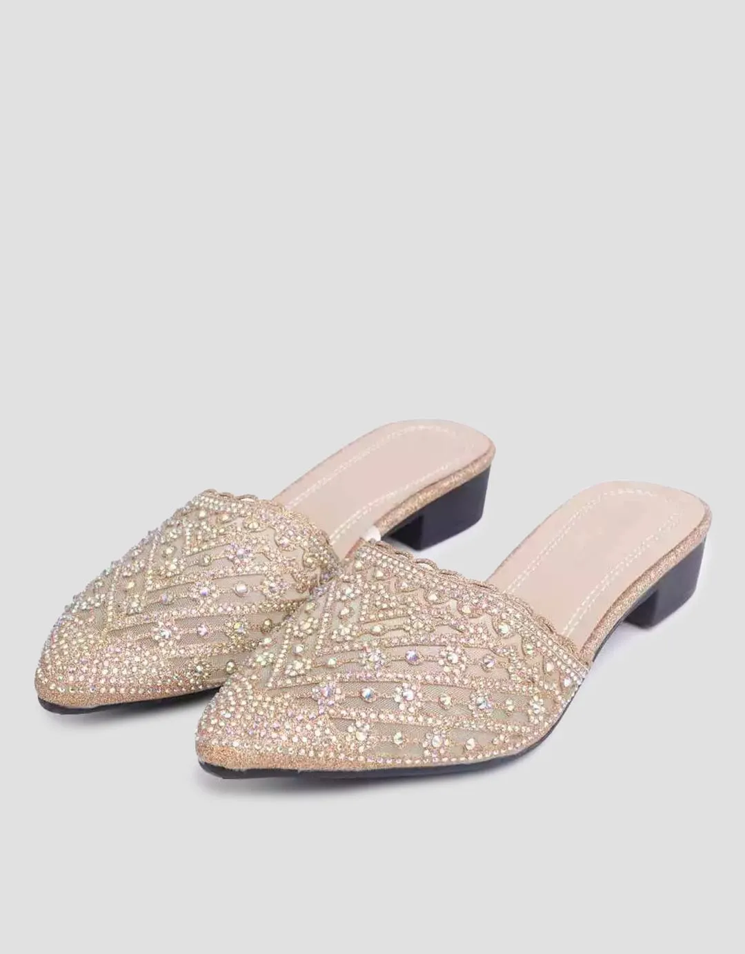 Peter Keiza Sandal Bustong Pesta Wanita