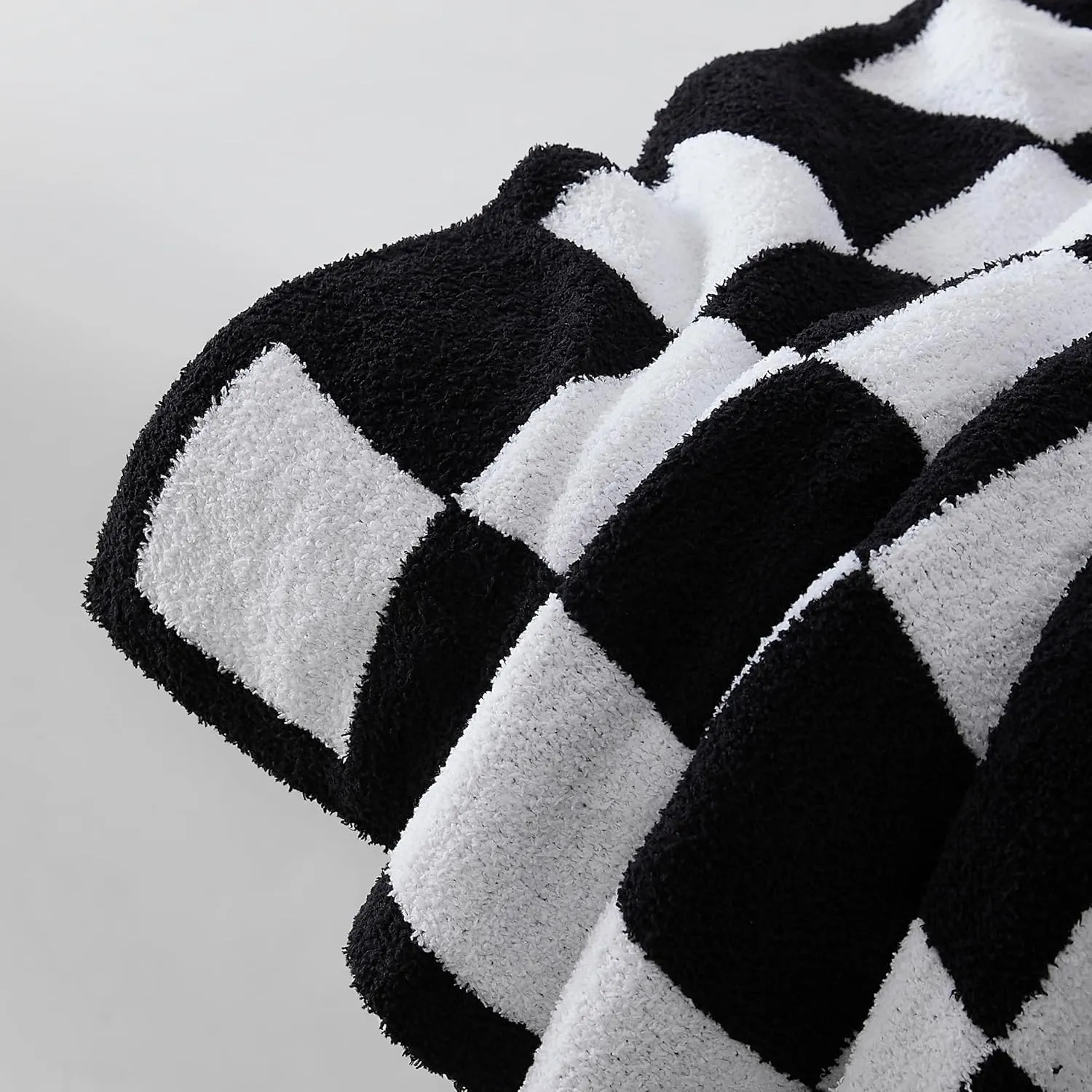 R.SHARE Black and White Checkered Throw Blanket 50x70 Inch Reversible, Microfiber Soft Comfy Cozy Lightweight Fluffy Fuzzy Warm Cute Checkerboard Plaid for Couch Sofa Chair Bed Home