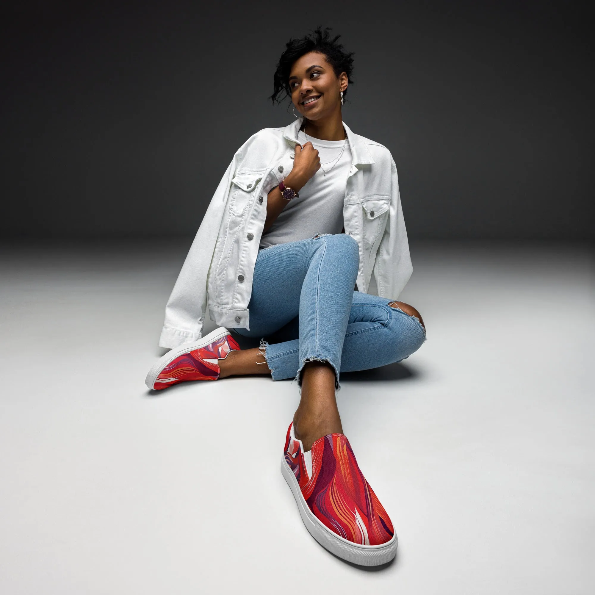 Scarlet Waters  - Slip-on