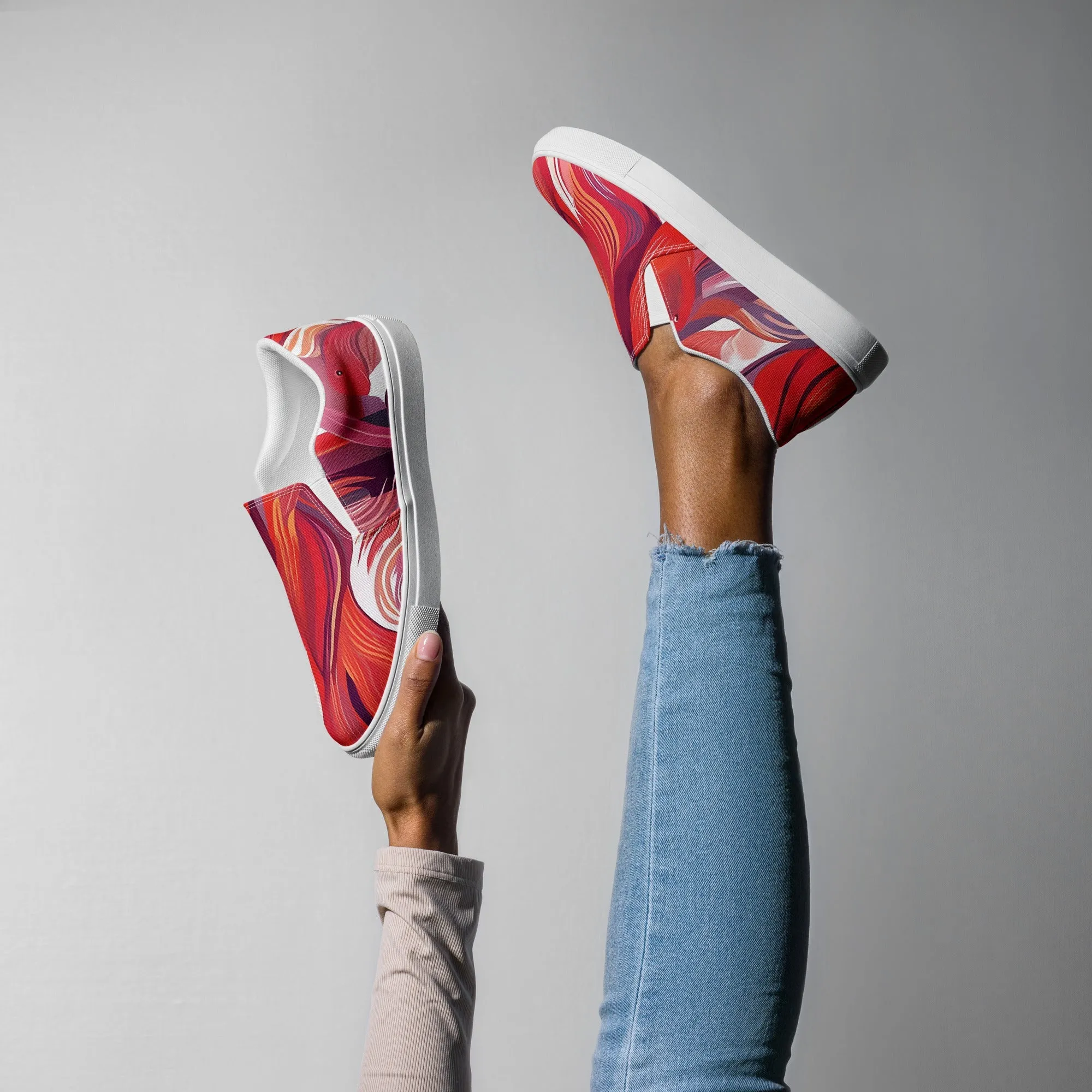 Scarlet Waters  - Slip-on