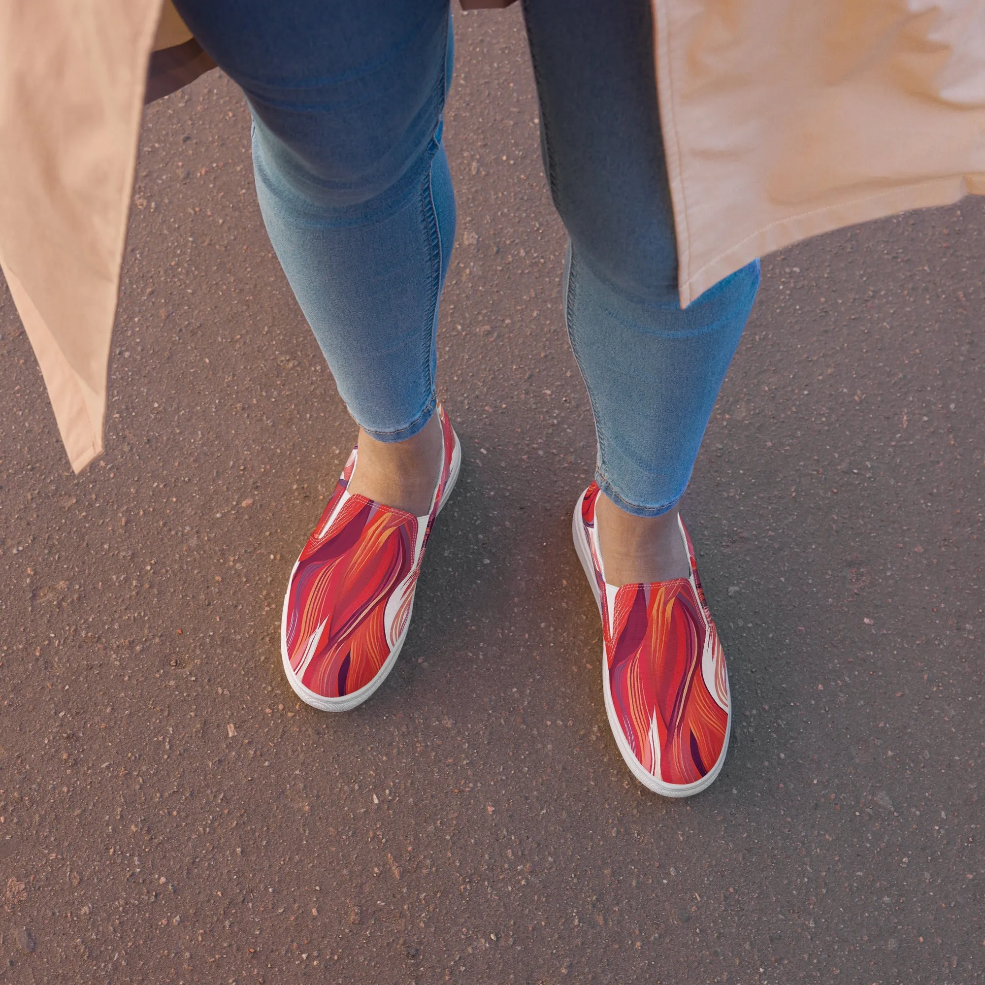 Scarlet Waters  - Slip-on