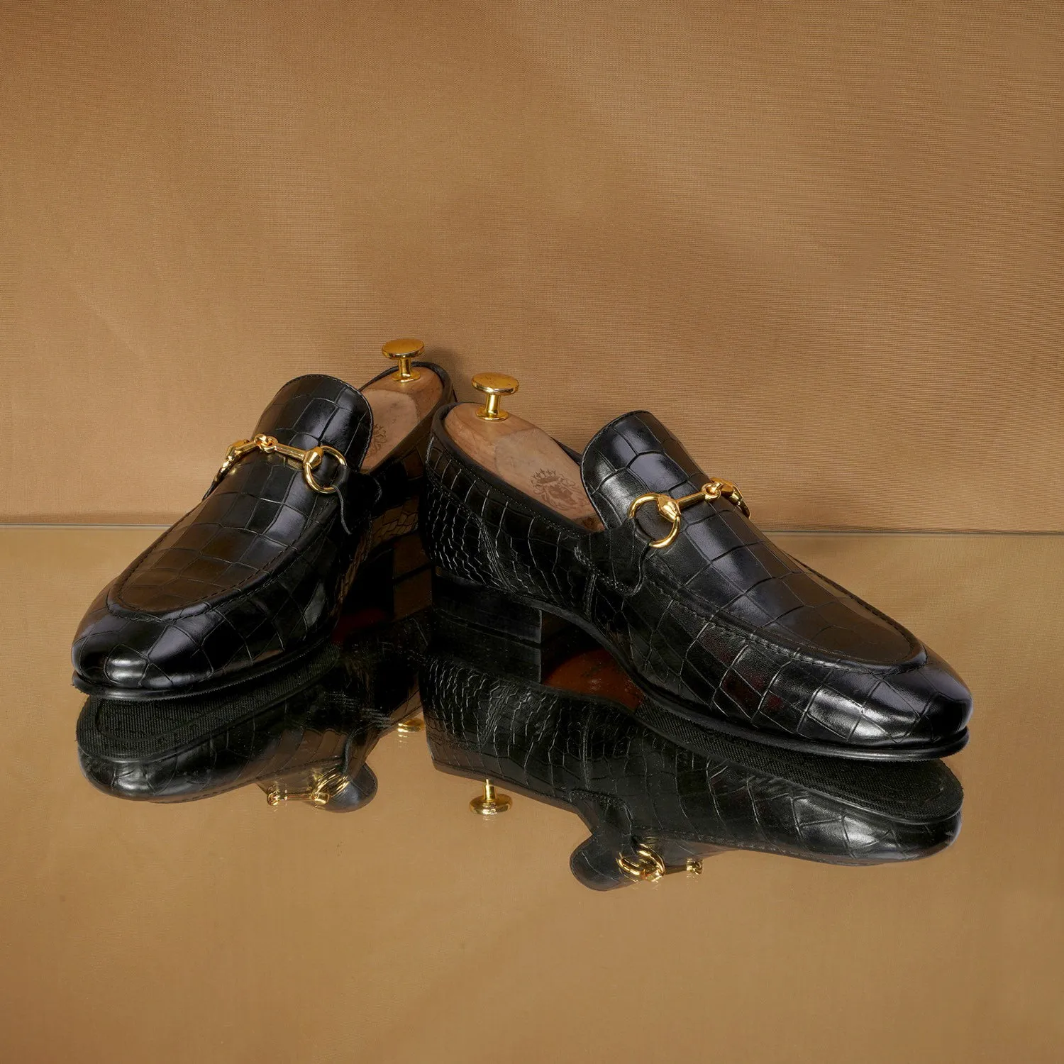 Sleek Deep Cut Croco With Horsebit Detailing Men's Loafer