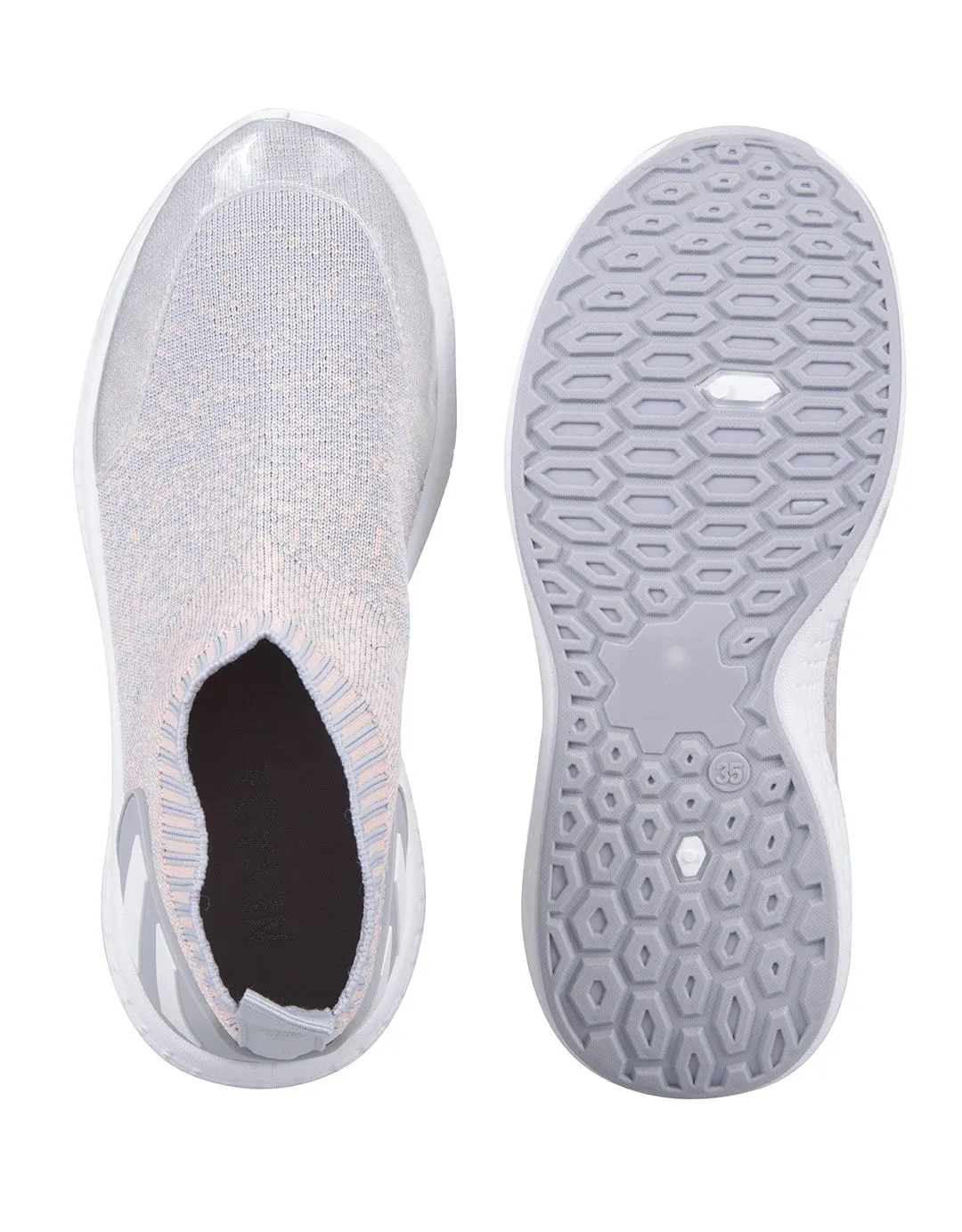 SLIP ON GIRLS