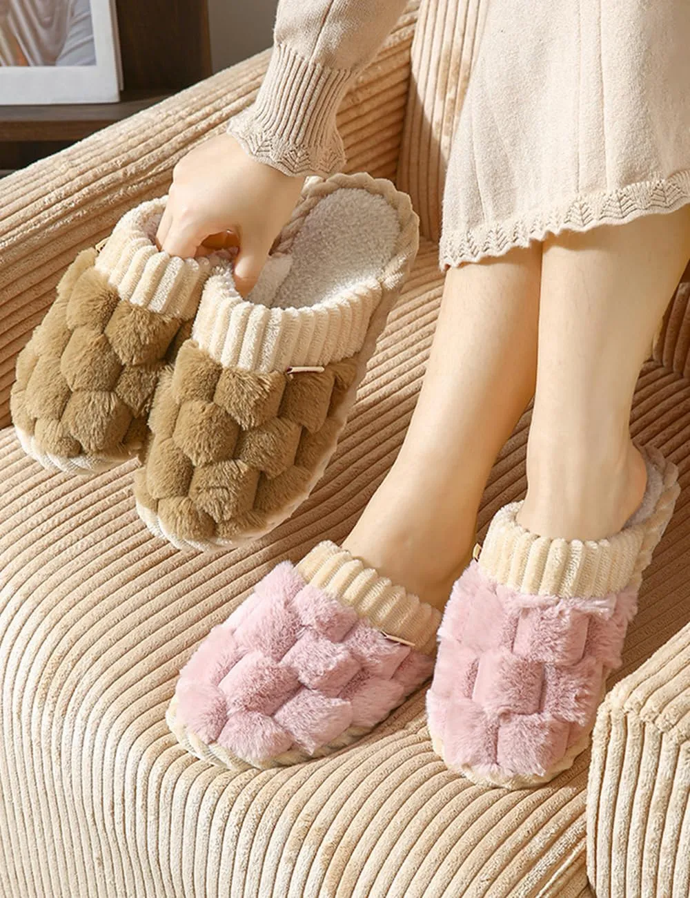 Women's Fuzzy Plush Slippers - Soft, Warm, and Cozy Indoor Slip-Ons with Non-Slip Sole for Home and Lounge Wear