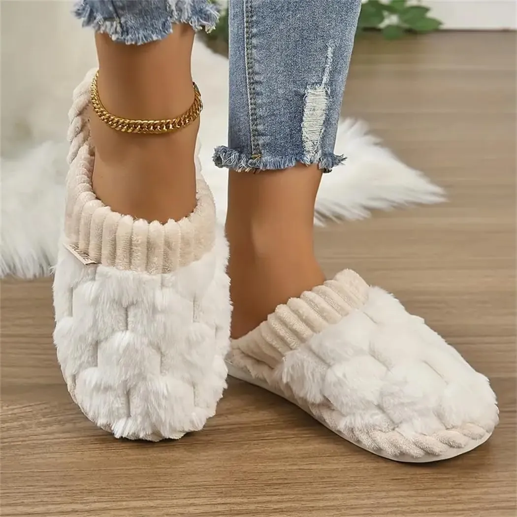 Women's Fuzzy Plush Slippers - Soft, Warm, and Cozy Indoor Slip-Ons with Non-Slip Sole for Home and Lounge Wear