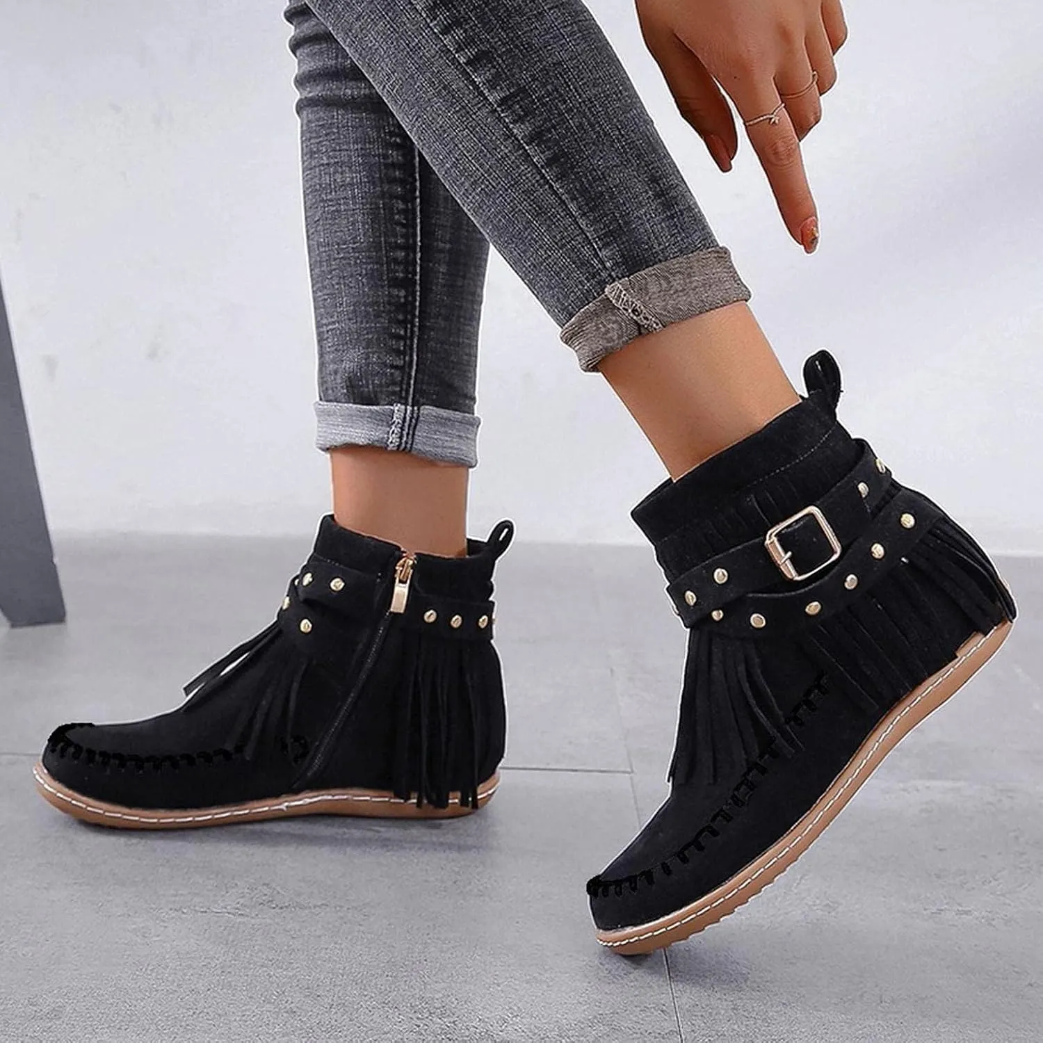 Women's Suede Fringe Ankle Boots Wide Width Round Toe Flats Vintage Casual Tassel Fringe Suede Boho Boots With Side Zipper Bohemian Slip On Anti Skid Winter Mid Calf Short Dress Shoes