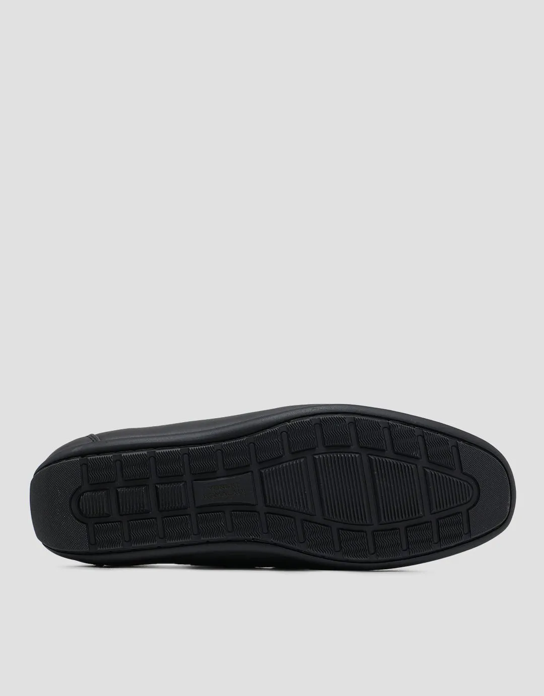 Yongki Komaladi Sepatu Mucasin Men Formal Look